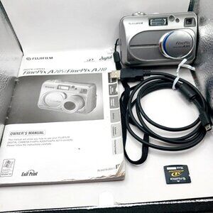 Fujifilm FinePix A205 Digital Camera 2.0MP Silver +Instructions+SD Card +Cable